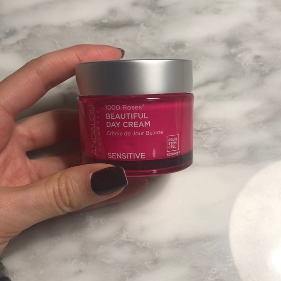 Angelou Naturals Sheer Tan CC cream & Creme - Picture 3 of 4